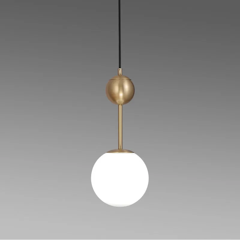 Hanglamp met 1 hoofdslaapkamer, eenvoudige hangende hanglamp van messing met bolvormige kap van melkglas Clearhalo