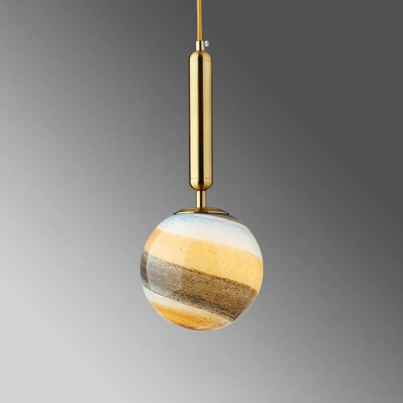 Hanglamp met 1 slaapkamer, eigentijds goud/zwart, hangend plafondlicht met bolvormige matglazen kap Clearhalo