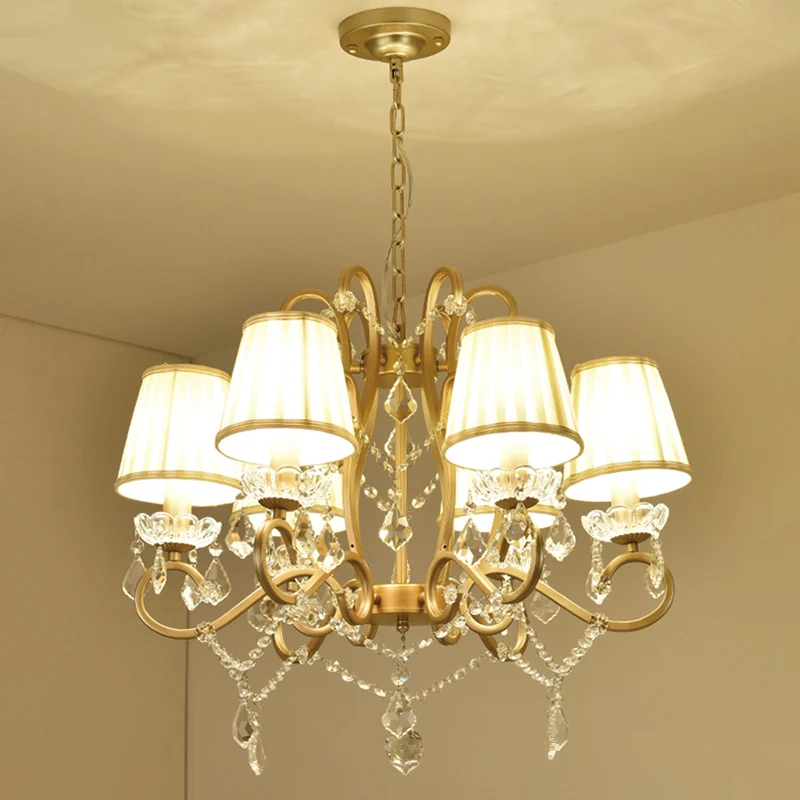 Hanglampenset met 6 lampen en conische kristallen standaarden Traditionele salonhangende kroonluchter messing Clearhalo