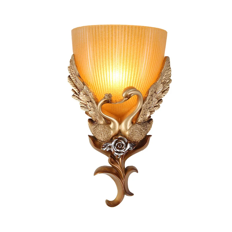 Hars Gans Wandverlichting Ideeën Klassieke slaapkamerwandlamp met 1 lamp goud met kom Amber geribbelde glazen kap Clearhalo