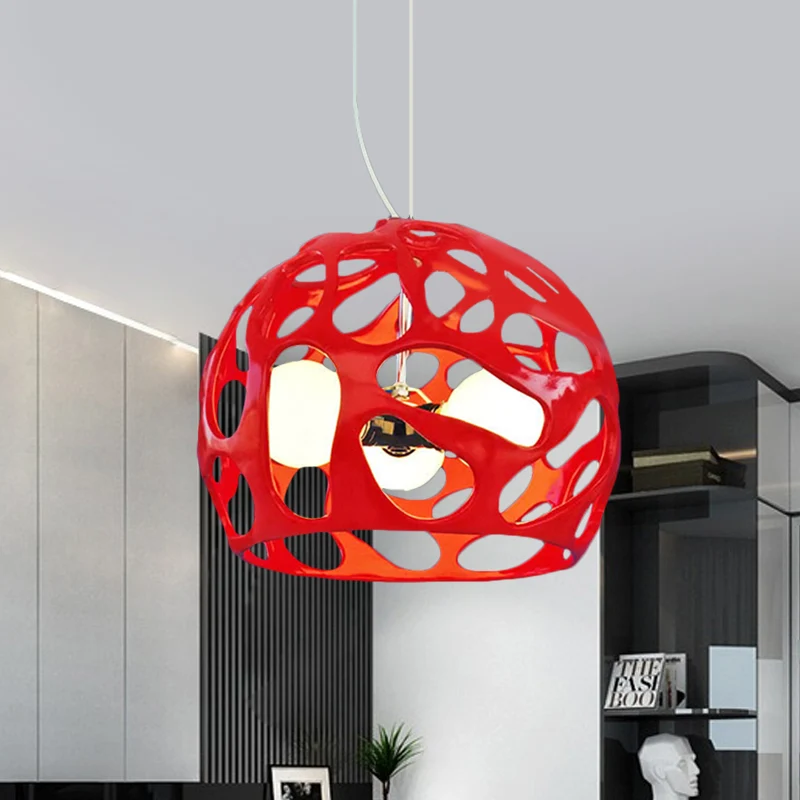 Hars uitgesneden koepel hangende hanglamp moderne 3-lichts wit/rode plafondkroonluchter boven keukendinette Clearhalo