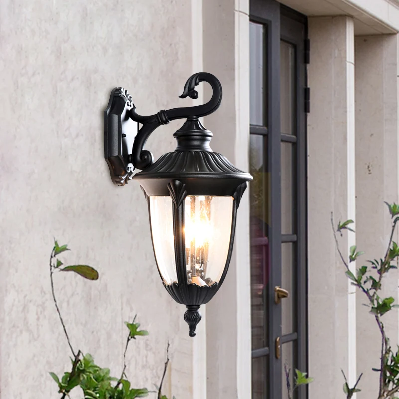 Helder bubbelglas, zwarte blaker Urn, rustieke wandlamp met 1 kop en curlingarm voor buiten Clearhalo