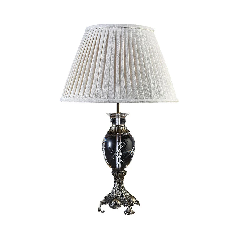 Helder kristal geplooid schaduwnachttafellampje Lodge 1-lichts nachtkastjelamp beige Clearhalo