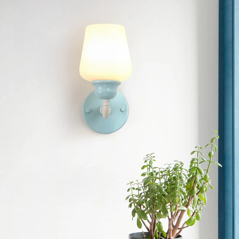 Hemelsblauwe wandlamp met enkele kop, melkachtig glas, bekerachtig schanslichtarmatuur Clearhalo
