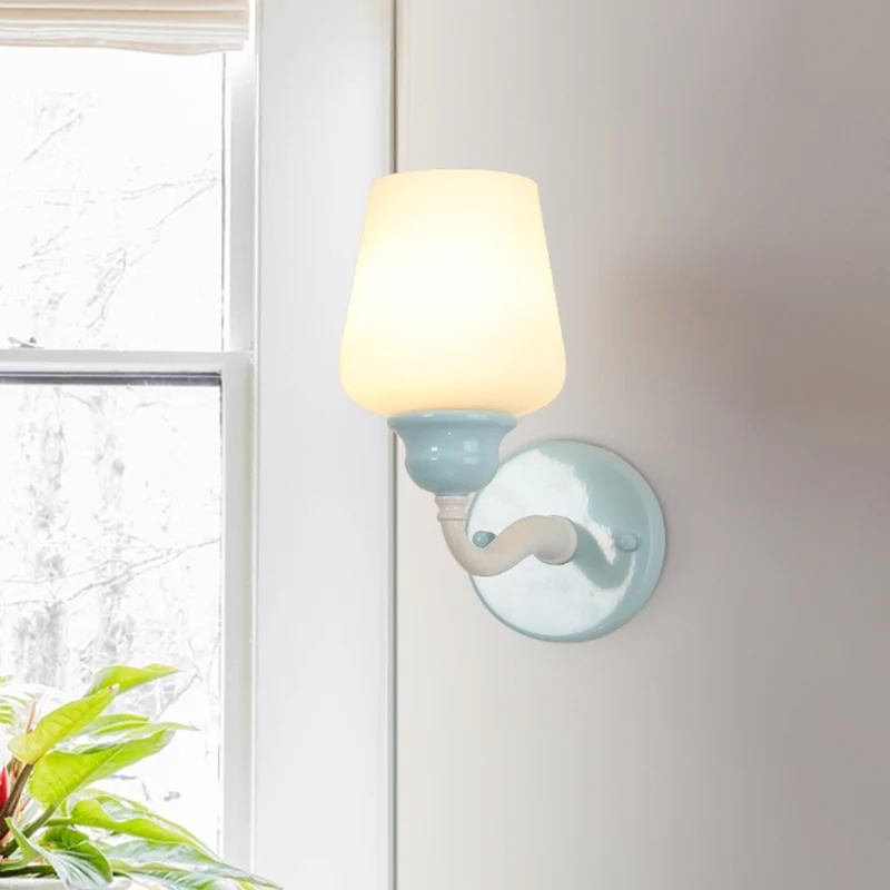 Hemelsblauwe wandlamp met enkele kop, melkachtig glas, bekerachtig schanslichtarmatuur Clearhalo