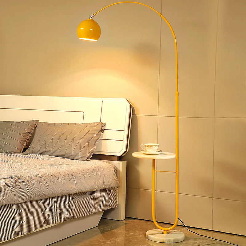 Hengel Woonkamer Vloerlamp Metaal Enkel Minimalistische Staande Verlichting met Koepelkap en Marmeren Voet Clearhalo