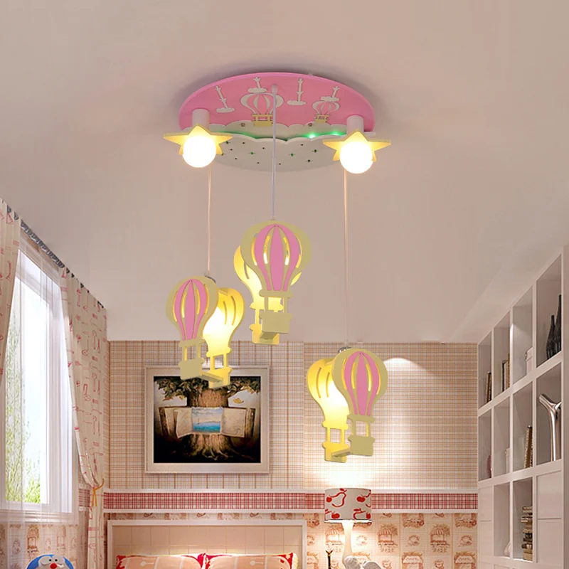 Heteluchtballon Semi Flush Cartoon Houten 5 Lampen Roze/Blauw Plafondinbouwlamp voor kinderkamer Clearhalo