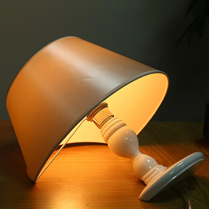 Horizontale tafelverlichting Modern creatief stoffen nachtkastje met 1 licht zwart/wit Clearhalo