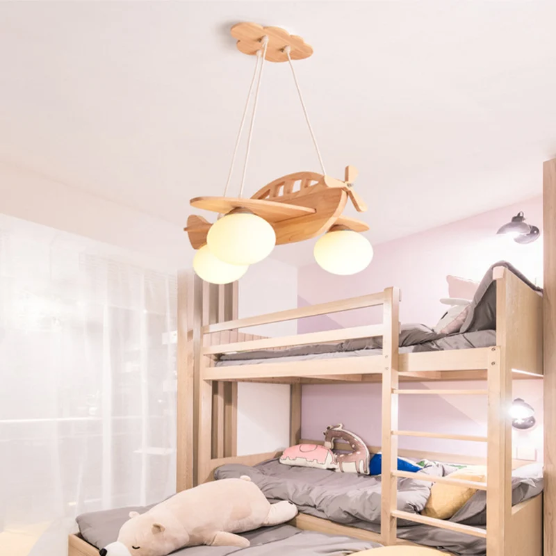 Houten vliegtuigvormige kroonluchter hanglamp eigentijds beige LED-plafondlamp met opaalglazen kap Clearhalo