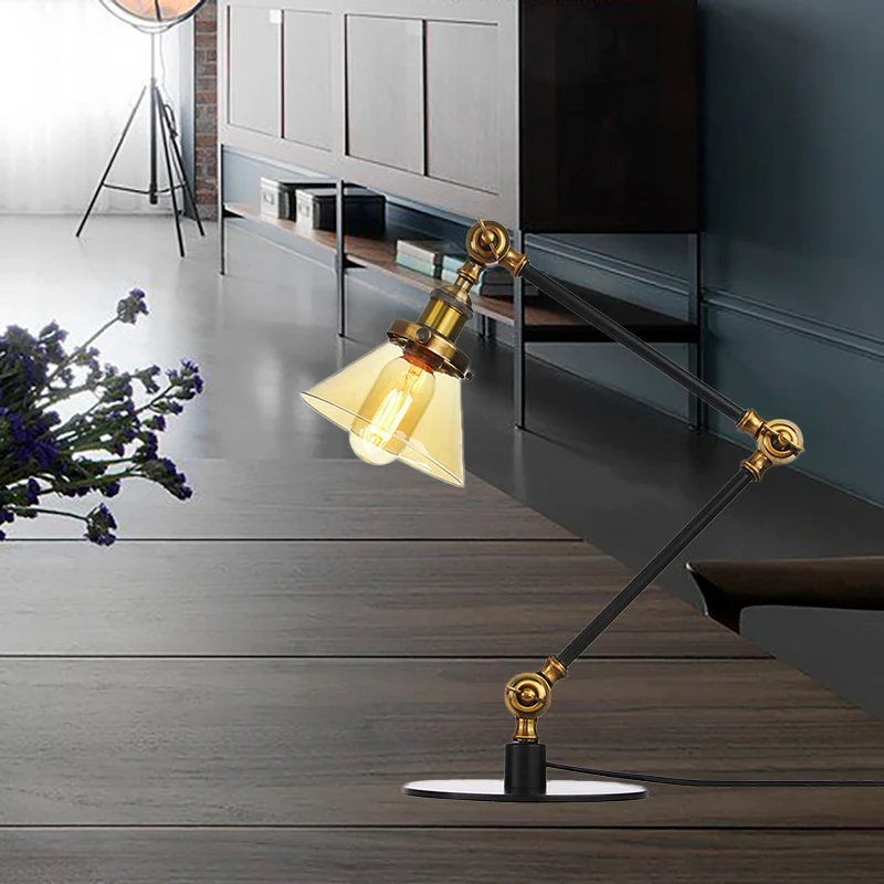 Industriële stijl conische tafellamp amber/helder glas en metaal 1-lichts slaapkamertafellamp met verstelbare arm zwart/me...