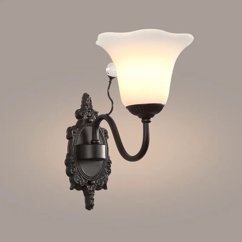 Ivoorkleurige glazen zwarte wandlamp Bloem 1/2-licht Rustiek wandgemonteerd lichtarmatuur met kristallen accent voor hal C...