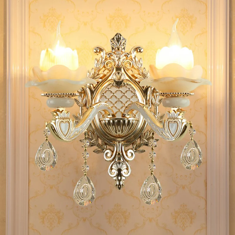 Jade wandmontage licht Traditionele beige bloemgang wandkandelaar met kristallen druppel Clearhalo