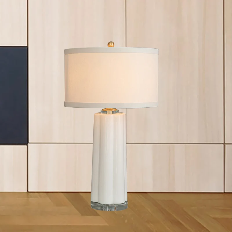 Keramisch rond stoffen nachtkastje Verlichting Modernisme 1 kops tafellamp met witte afwerking Clearhalo