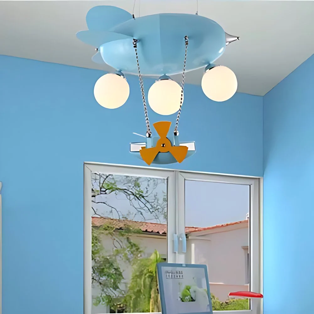 Kindervliegtuig hanglamp 3-kops metalen kroonluchter met schip blauw voor jongensslaapkamer Clearhalo