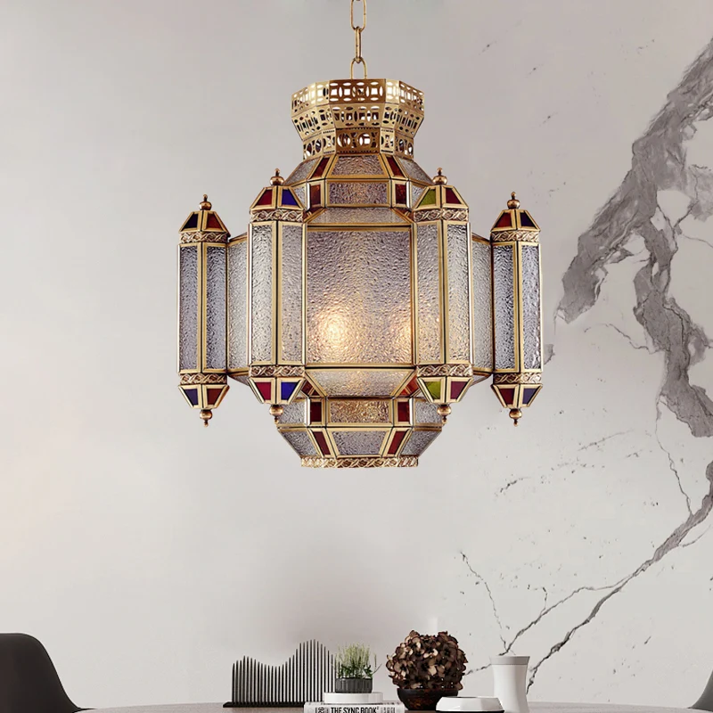 Klassieke lantaarn hanglamp 4-kops matglazen kroonluchter verlichtingsarmatuur messing voor restaurant Clearhalo