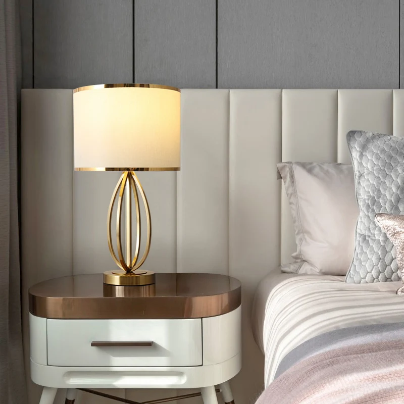 Klassieke stijl ronde tafellamp 1 kop stof nachtkastje lichtideeën voor studeerkamer Clearhalo