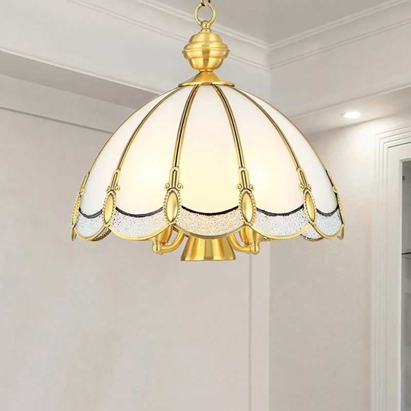 Kleine/grote 3/5 lichts kroonluchterlamp vintage geschulpte opaalglazen plafondverlichting messing Clearhalo