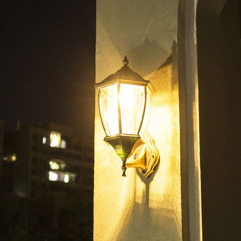 Klokvormig helder glas zonne-wandmontage licht retro binnenplaats LED-wandverlichtingsarmatuur Clearhalo