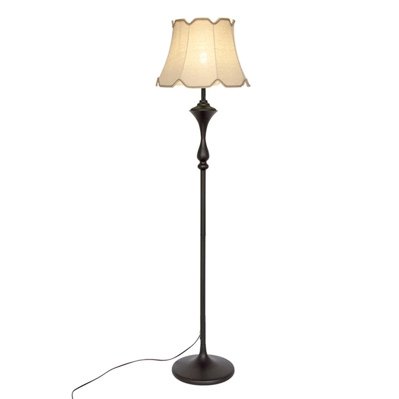 Klokvormige stoffen vloerlamp Traditionele staande lamp met één lamp en geschulpte rand Clearhalo