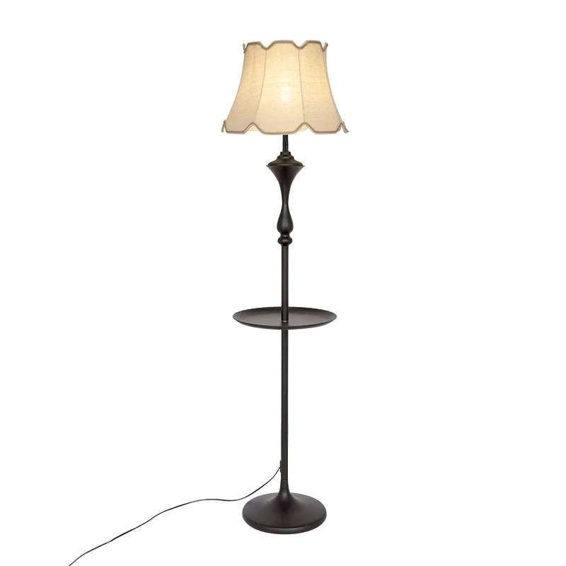 Klokvormige stoffen vloerlamp Traditionele staande lamp met één lamp en geschulpte rand Clearhalo