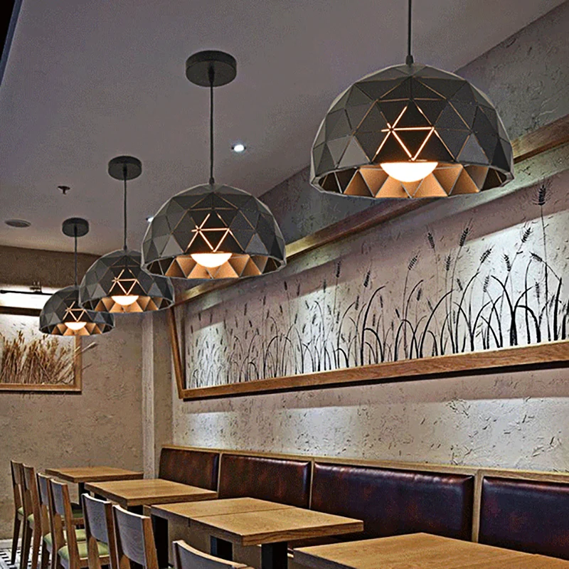 Koepelvormige plafondlamp Scandinavische stijl 12"/14" W 1 licht metalen hanglamp zwart/wit voor koffiewinkel Clearhalo