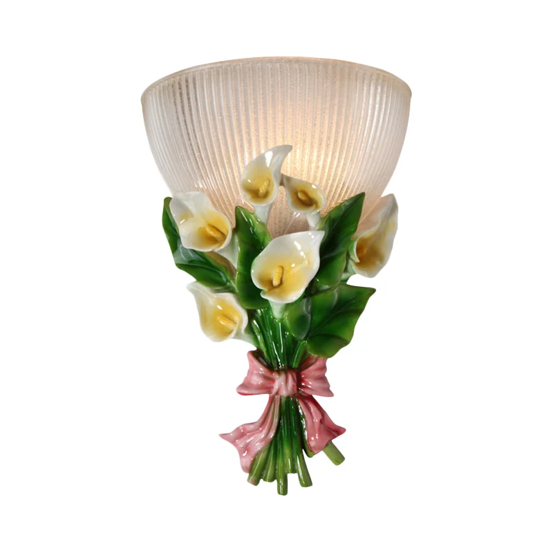 Koepelvormige wandlamp Modern stijlvol geribbeld glas 1 lamp Witte schansverlichting met groen boeketdetail Clearhalo