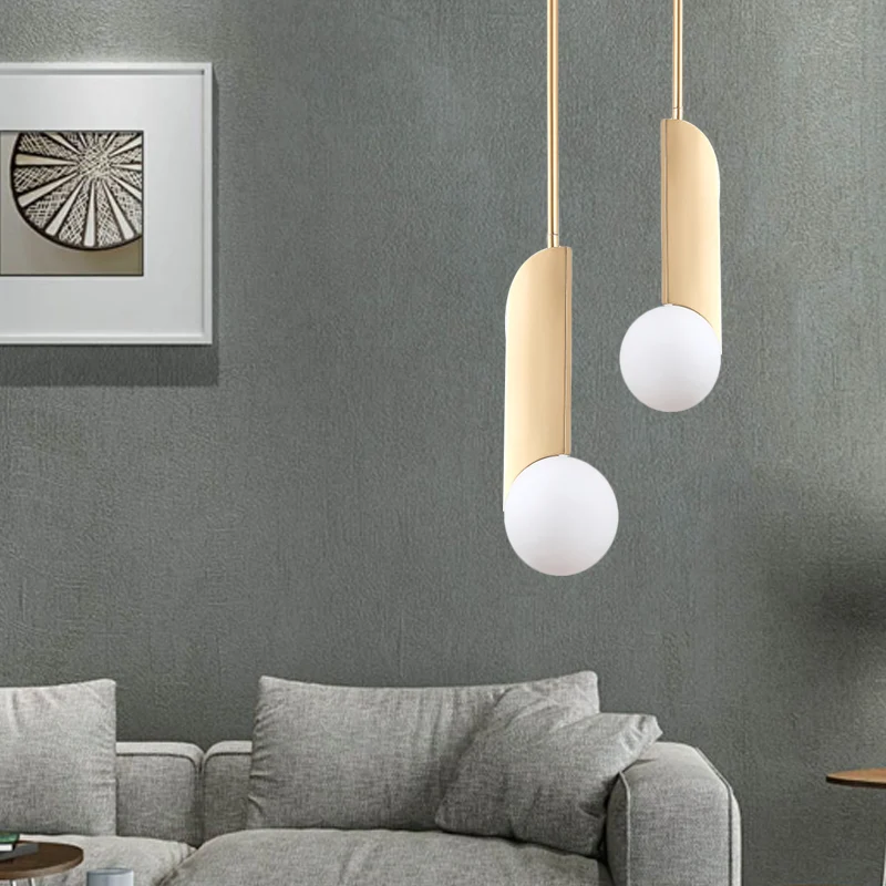 Koloniale bolvormige plafondhanglamp 1 lamp ivoorkleurige glazen ophangverlichting goud voor woonkamer Clearhalo