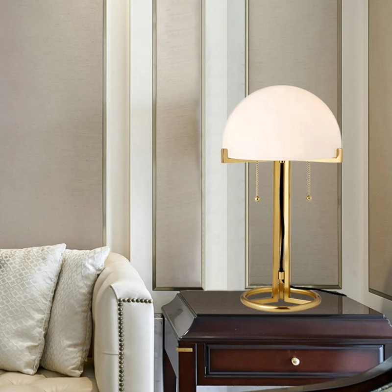 Kom metalen nachtkastje lamp minimalistisch wit glas 1-kops gouden nachtverlichting voor slaapkamer Clearhalo