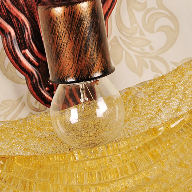 Komvormige schanslamp Vintage stijlvol amberglas 1 lichts verweerde koperen wandlamp voor slaapkamer Clearhalo