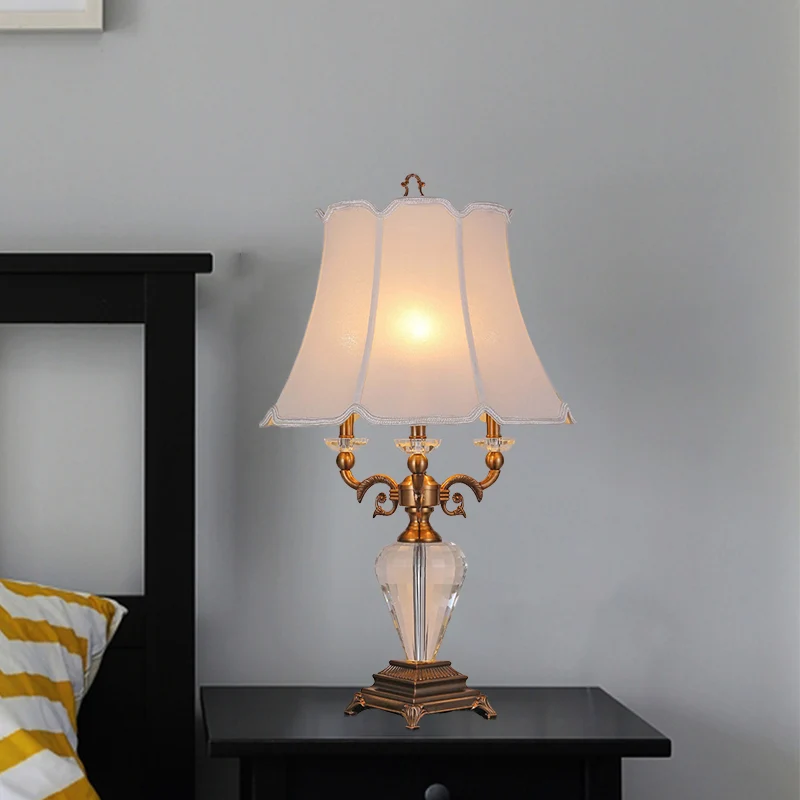 1 kop woonkamer tafellamp moderne witte leeslamp met flare stoffen kap Clearhalo