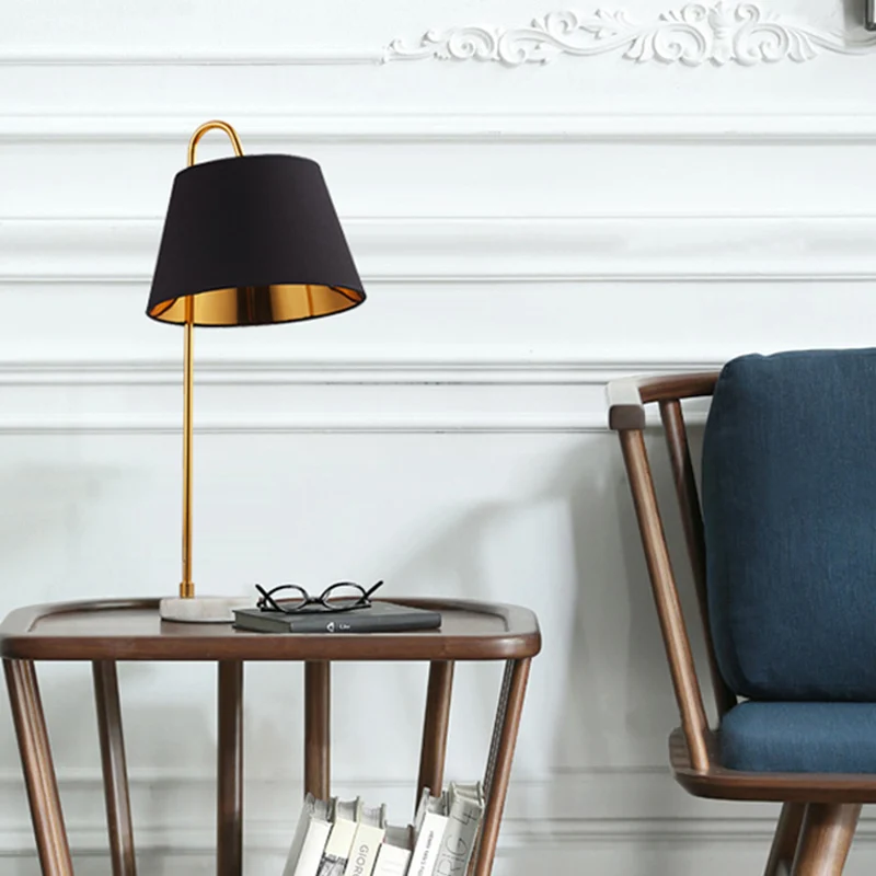 1 kop woonkamer tafellamp modernisme zwarte bureaulamp met conische stoffen kap Clearhalo