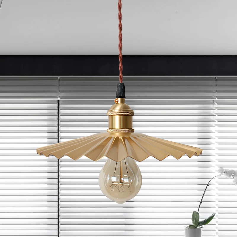 1 kops geschulpte hangende plafondlamp Moderne stijlvolle zwart/rode metalen hanglamp voor nachtkastje Clearhalo