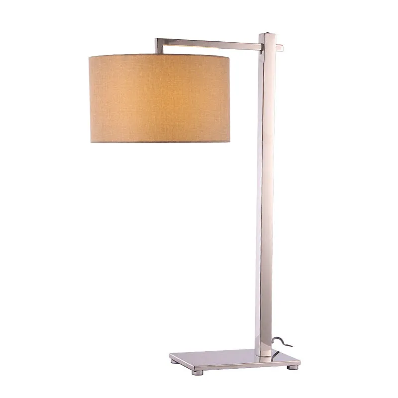 Korte cilinder nachtlamp van stof, moderne stijl, bruine tafelverlichting met 1 kop en hoge stalen standaard Clearhalo