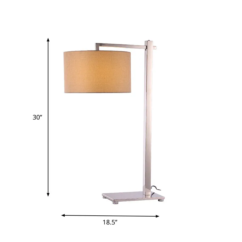 Korte cilinder nachtlamp van stof, moderne stijl, bruine tafelverlichting met 1 kop en hoge stalen standaard Clearhalo