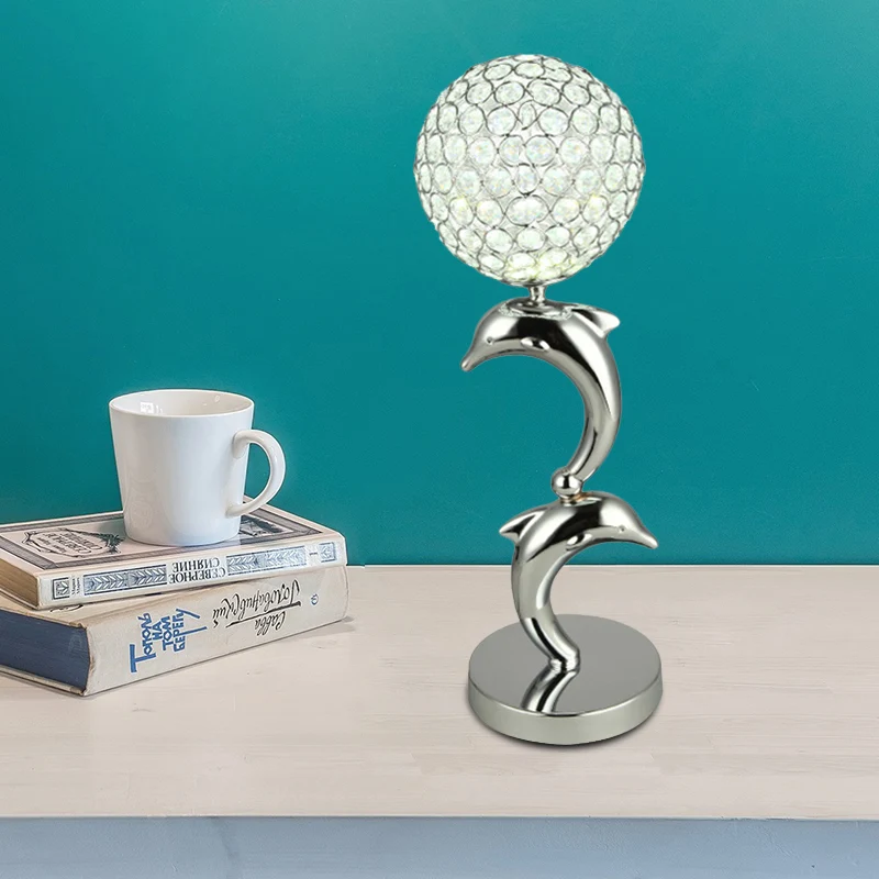 Kristal chroom tafellamp dolfijn en globe LED eenvoudige nachtkastjelamp voor studeerkamer Clearhalo