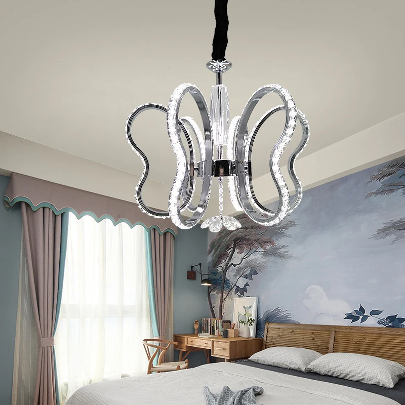 Kristallen hartvormige kroonluchterlamp Eenvoudige LED-chroom hangende plafondlamp warm/wit licht Clearhalo