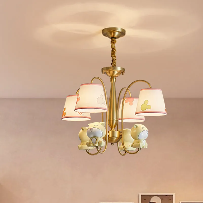 Kroonluchter met messing afwerking, gebogen arm, licht cartoon, 4 lampen, metalen hanger met stoffen kap en hondendecor Cl...