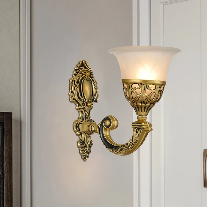 1 lamp matglas schanslamp klassiek brons woonkamer wandgemonteerde lamp met gesneden achterplaat Clearhalo