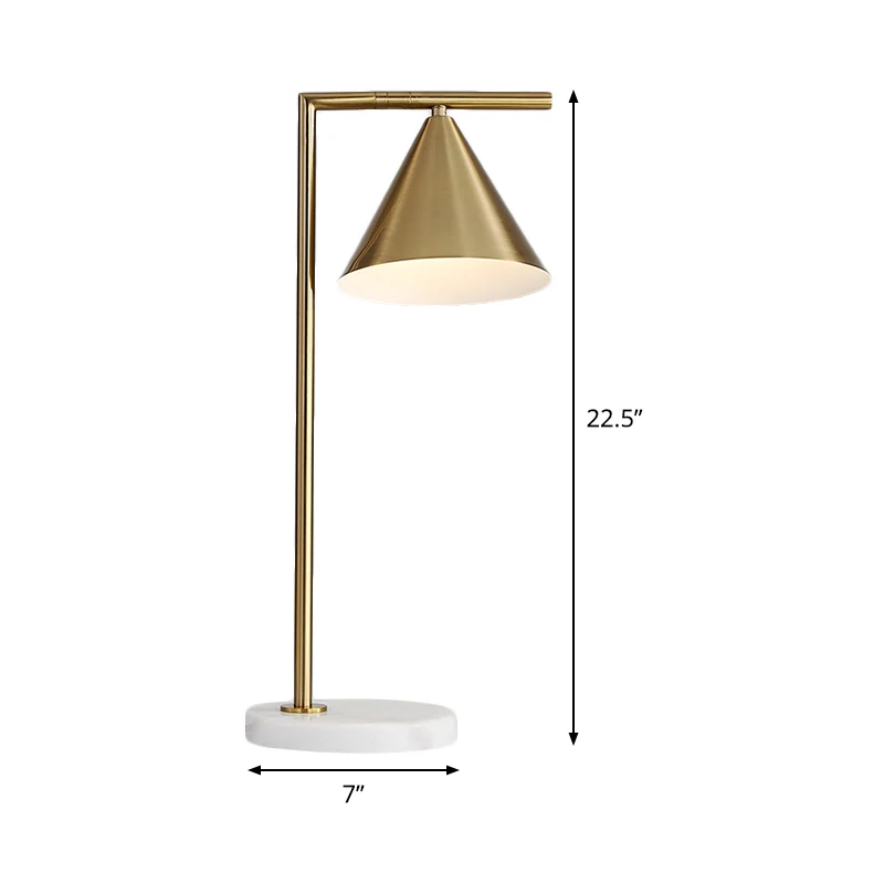1 lamp nachtkastje taakverlichting modernistische gouden kleine bureaulamp met kegelvormige metalen kap Clearhalo