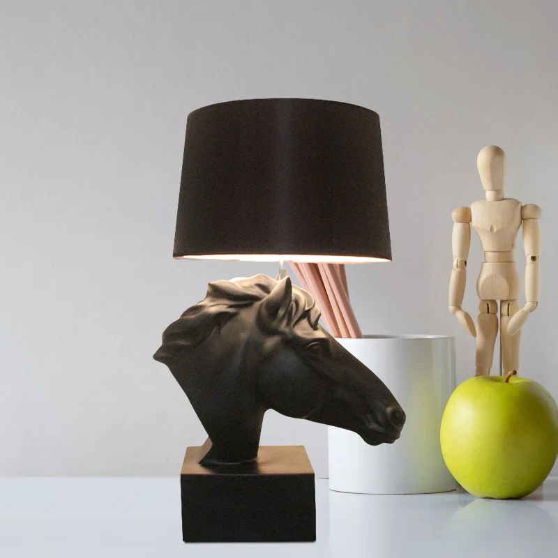1 lamp stoffen tafelverlichting landelijke stijl zwarte taps toelopende salonnachtlamp met steedskopbasis Clearhalo