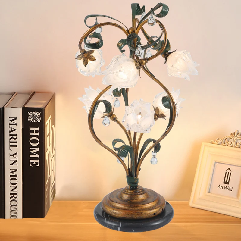 6 lampen bloemen tafellamp pastorale stijl messing metaal LED-nachtkastje verlichting voor slaapkamer Clearhalo