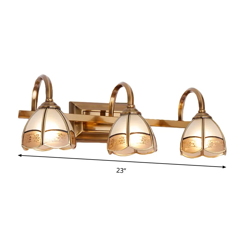 2/3 lampen lineair wandgemonteerd licht traditioneel messing metalen make-uplamparmatuur met koepel matglazen kap Clearhalo