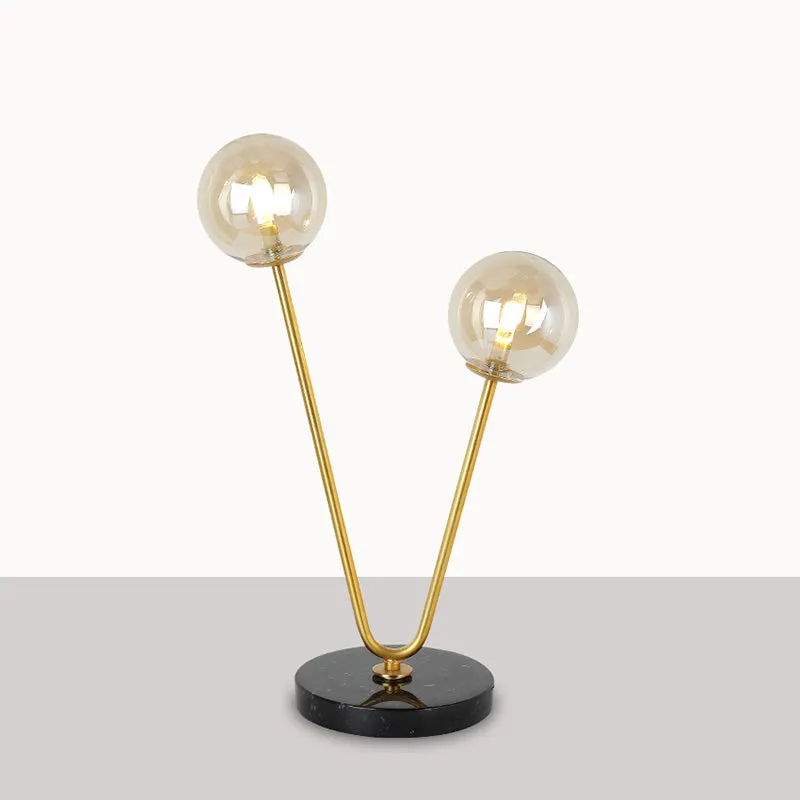2 lampen slaapkamer tafellamp postmodern zwart en goud nachtlampje met dubbele bal amberkleurige glazen kap Clearhalo