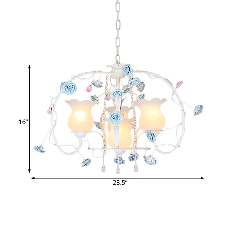 Langwerpige metalen kroonluchter lichte romantische pastorale 4-kops slaapkamer hanglamp met witte glazen kap Clearhalo