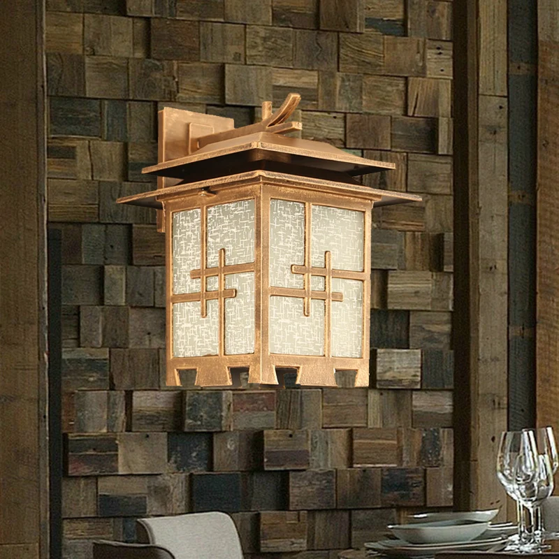 1 licht schans lichtarmatuur boerderij buitenwandlamp met vierkante getextureerde glazen kap messing/zwart Clearhalo