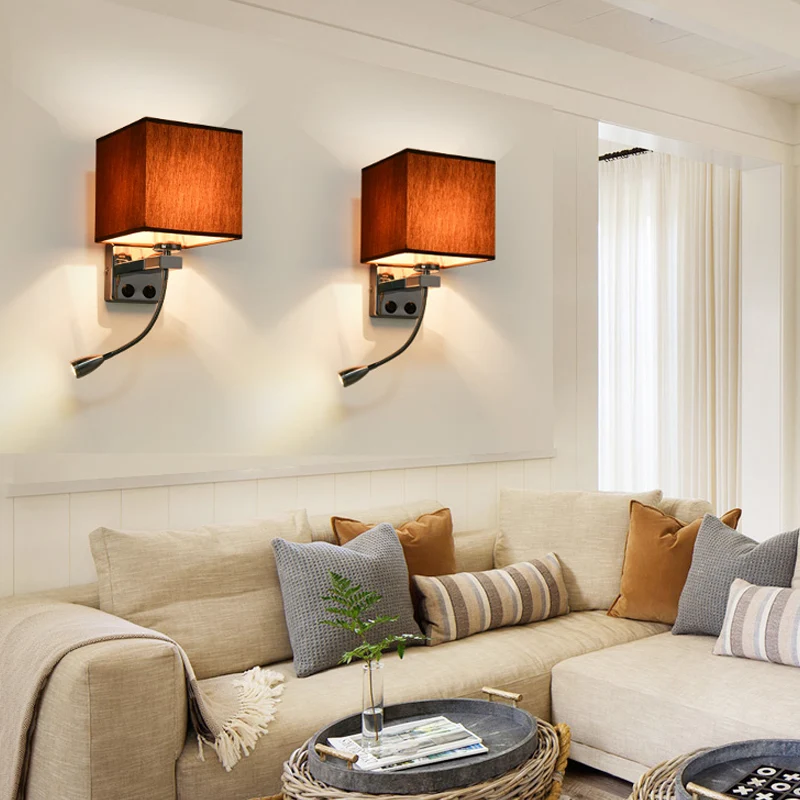 1 lichte stoffen wandkandelaar, eenvoudige stijl, beige/koffie, kubieke slaapkamer, wandmontagelamp Clearhalo
