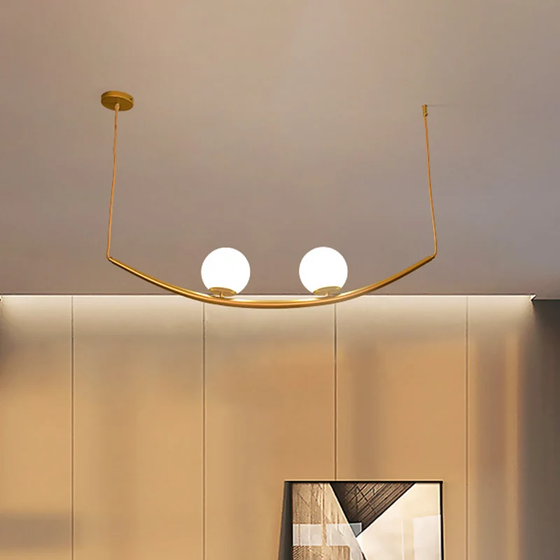 2/3 lichten eetkamer kroonluchter lamp armatuur modernisme gouden afwerking hangende plafondlamp met bal melkglas kap Clea...