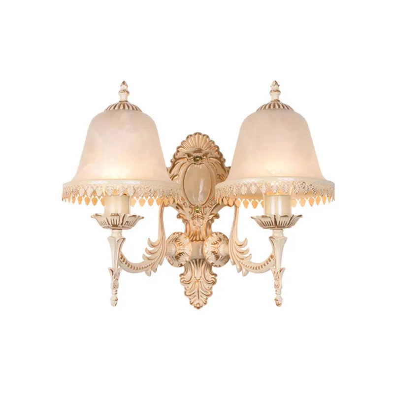 1/2 Lights Bell Sconce Lamp Klassiek Beige Frosted Glass Wandgemonteerd lichtarmatuur voor woonkamer Clearhalo