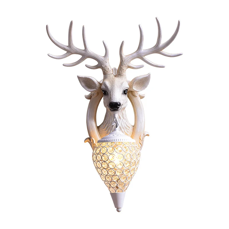 Lodge Deer Head wandlamp, 1 lamp, wandkandelaar van hars met traanvormige kristallen kap Clearhalo