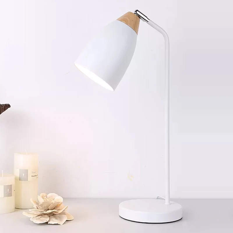 Macaron draaibare koepelvormige tafellamp van metaal, nachtlampje voor een slaapkamer geel/zwart/wit en hout Clearhalo